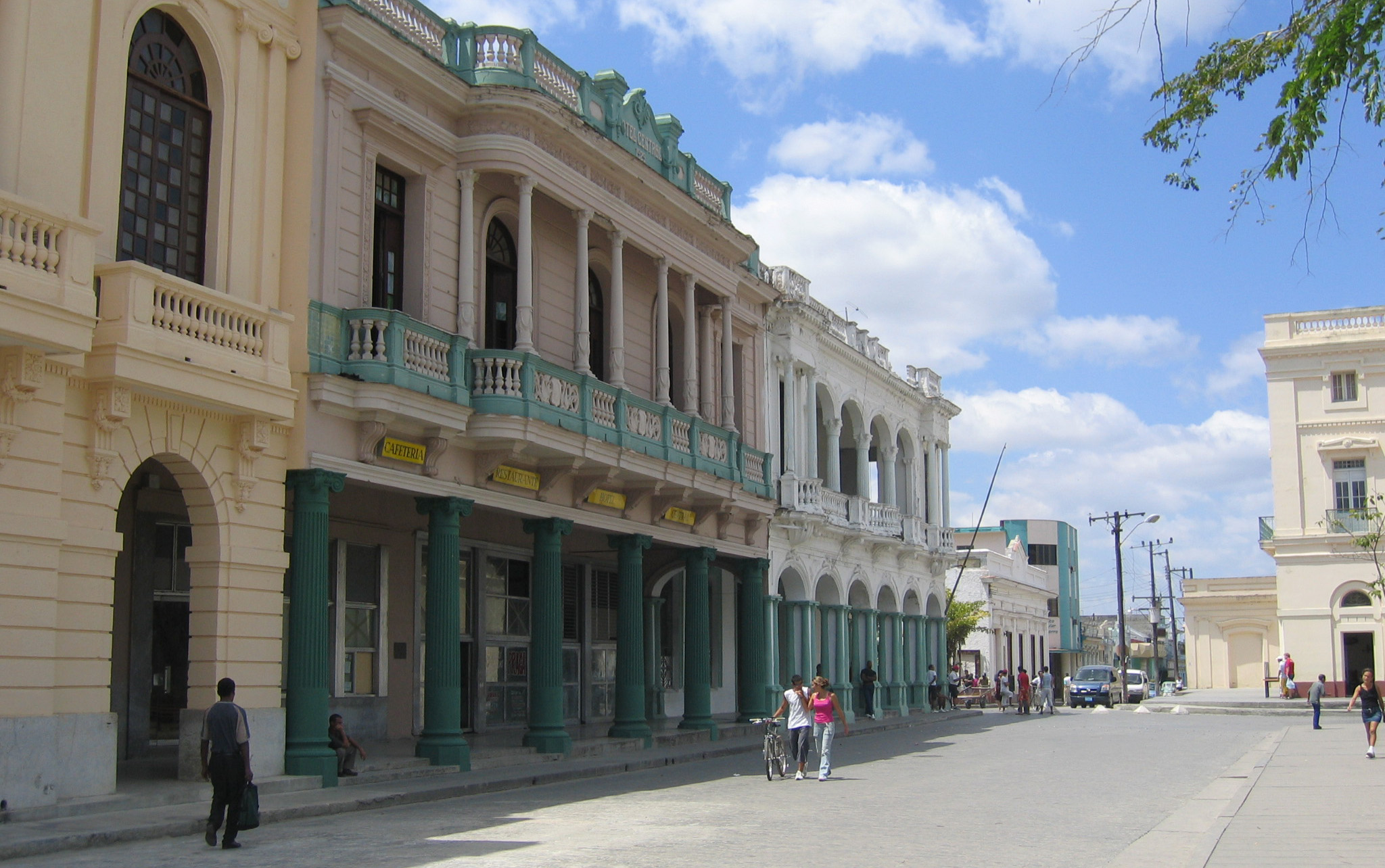 Hal Terbaik Yang Dapat Dilakukan Di Santa Clara Kuba